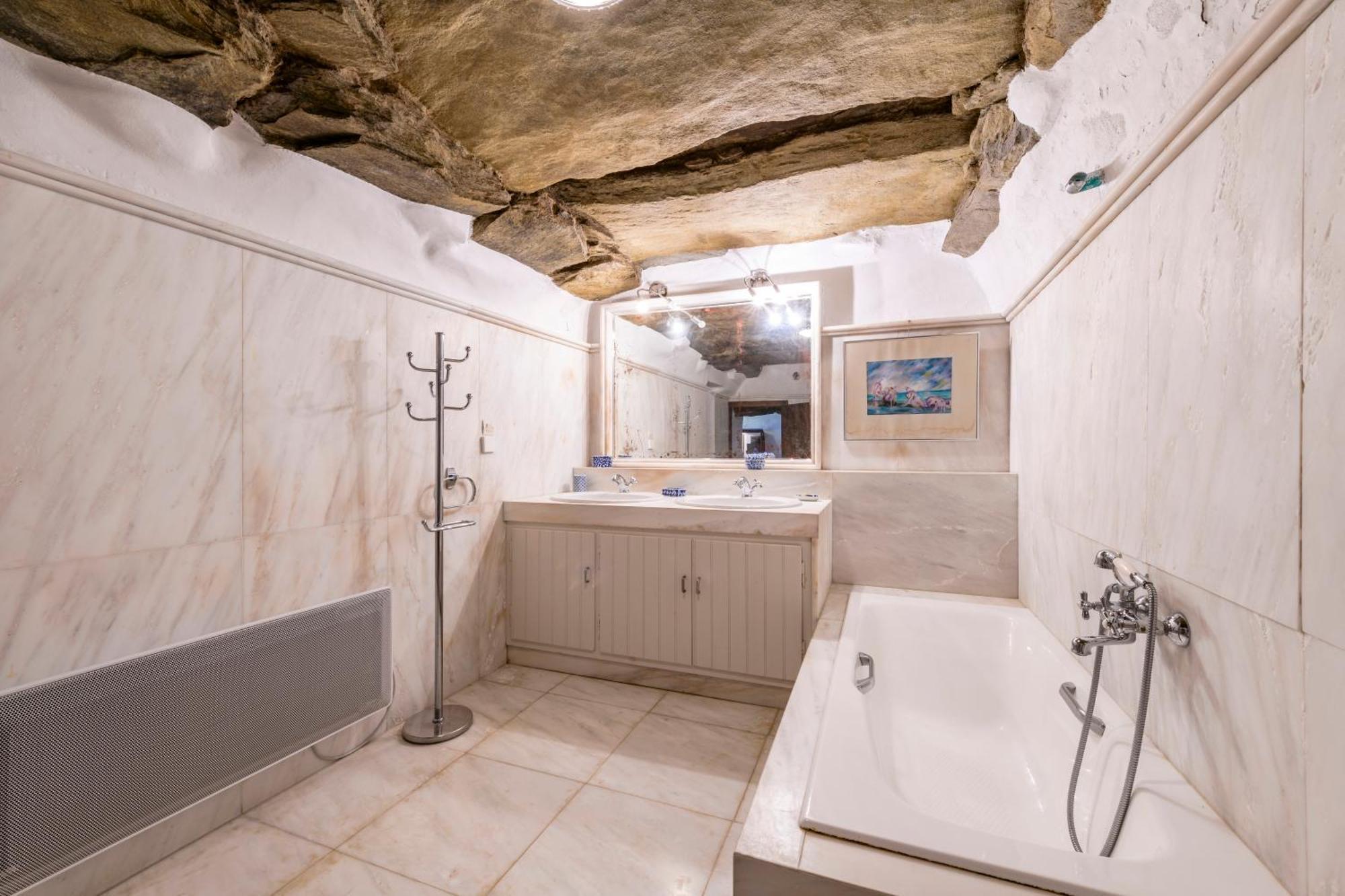Anezas Mansion Stone-Built Traditional Villa Khónias エクステリア 写真